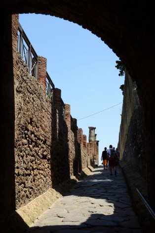 Pompei kentinin giriş kapılarından birisi